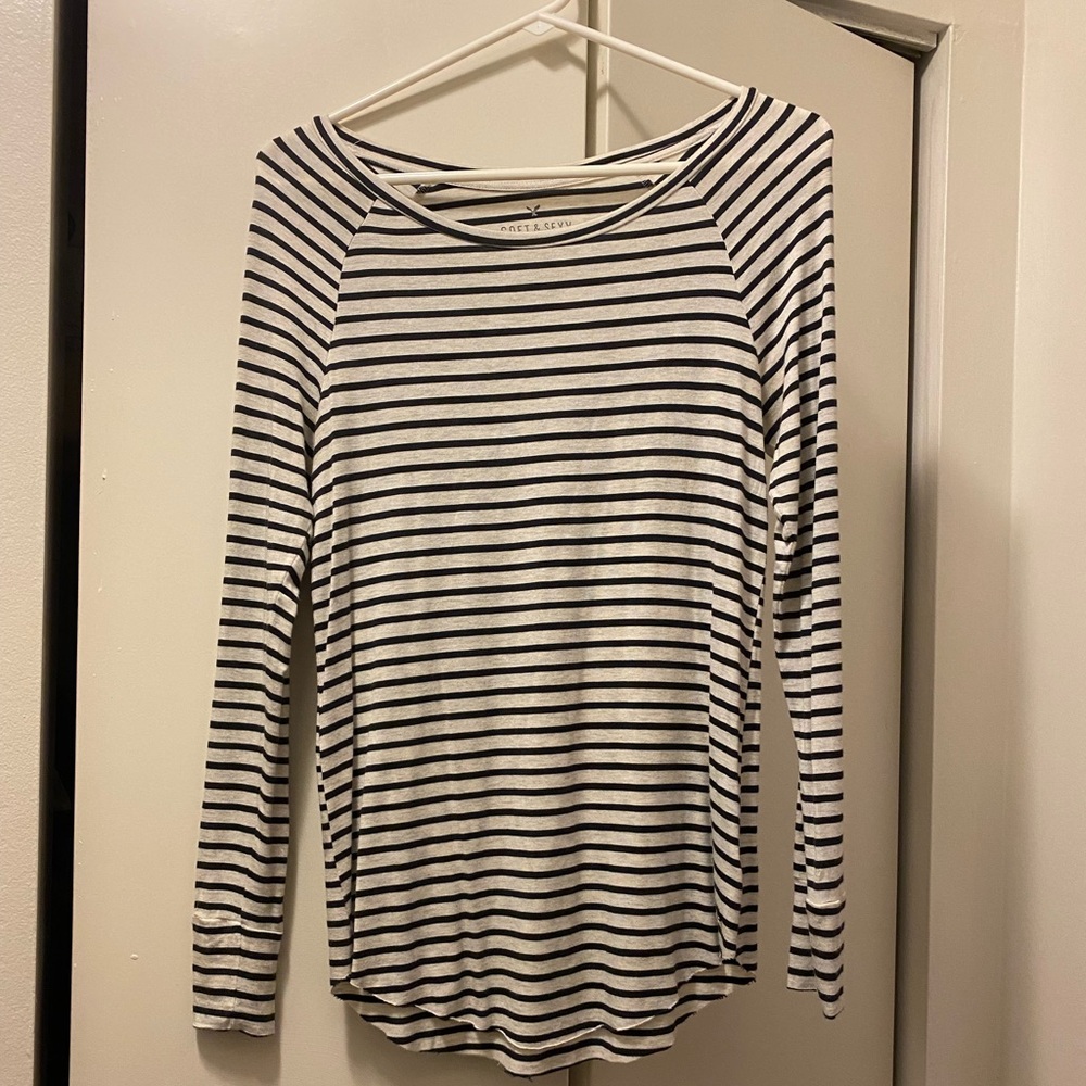 AE Striped Long Sleeve Top (dark gray & white)